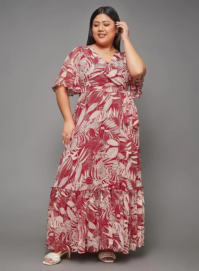 مس تشايس فستان طويل بطبعة أوراق شجر للنساء بمقاس كبير